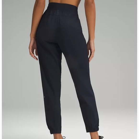 Lululemon License to Train High-Rise Pant Navy Blue     size 4 Joggers - Picture 2 of 13